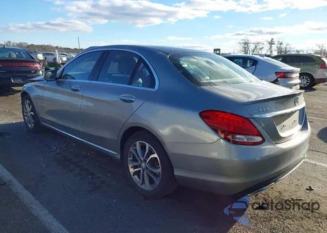 2016 Mercedes-Benz C 300 4Matic from USA, damaged, VIN 55SWF4KBXGU152585